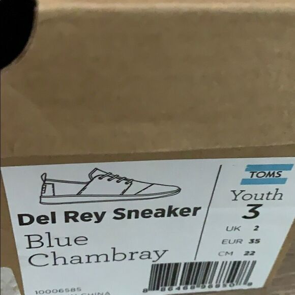 🎉Last Price 🎉Boy Toms sneaker 👟 - Picture 7 of 8